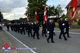 22. Aug. 2022 – Jels Frivillige Brandværns Tradtionelle March Gennem Byen.